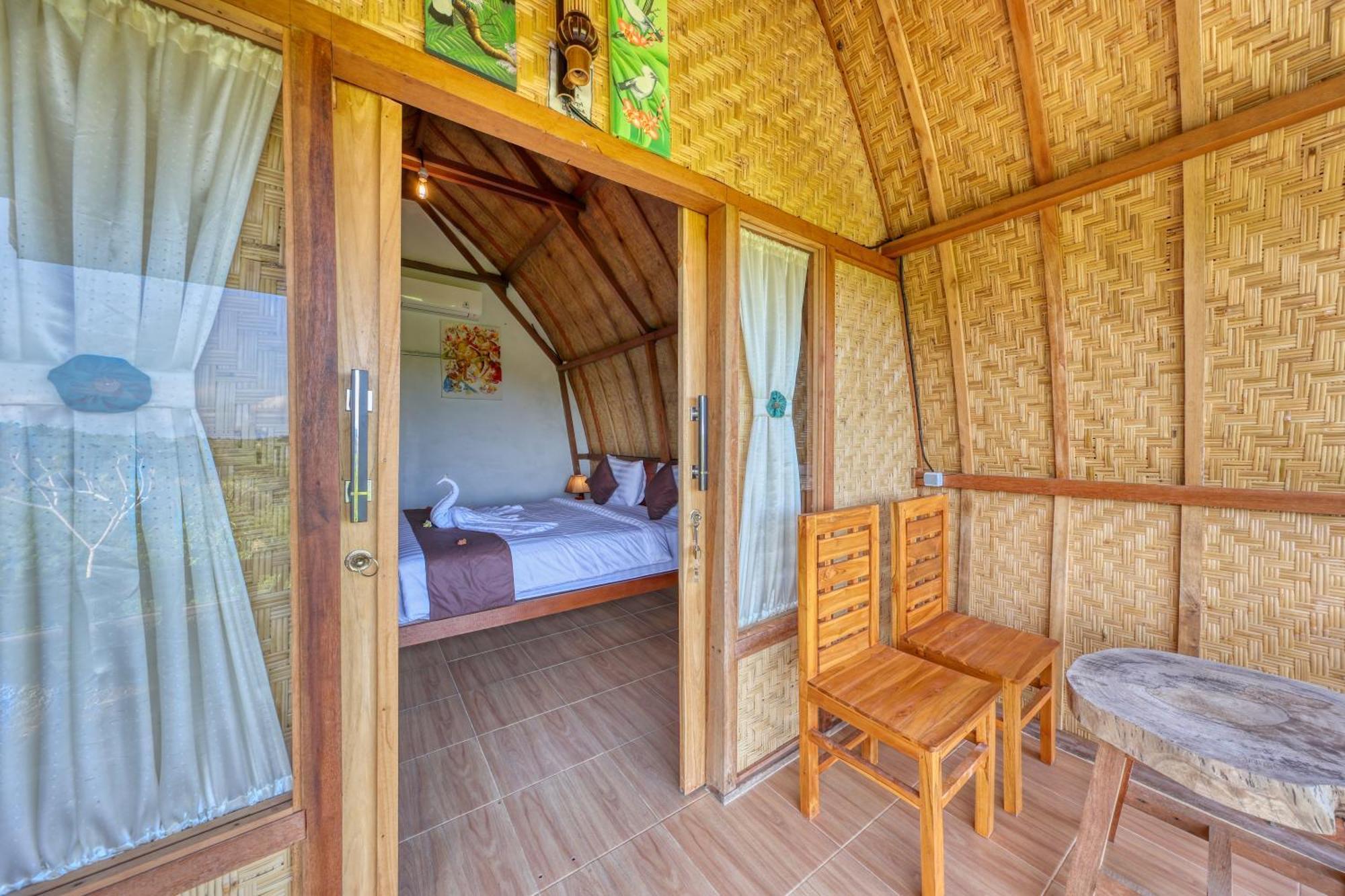 D Sebuluh Bungalow Batumadeg Extérieur photo