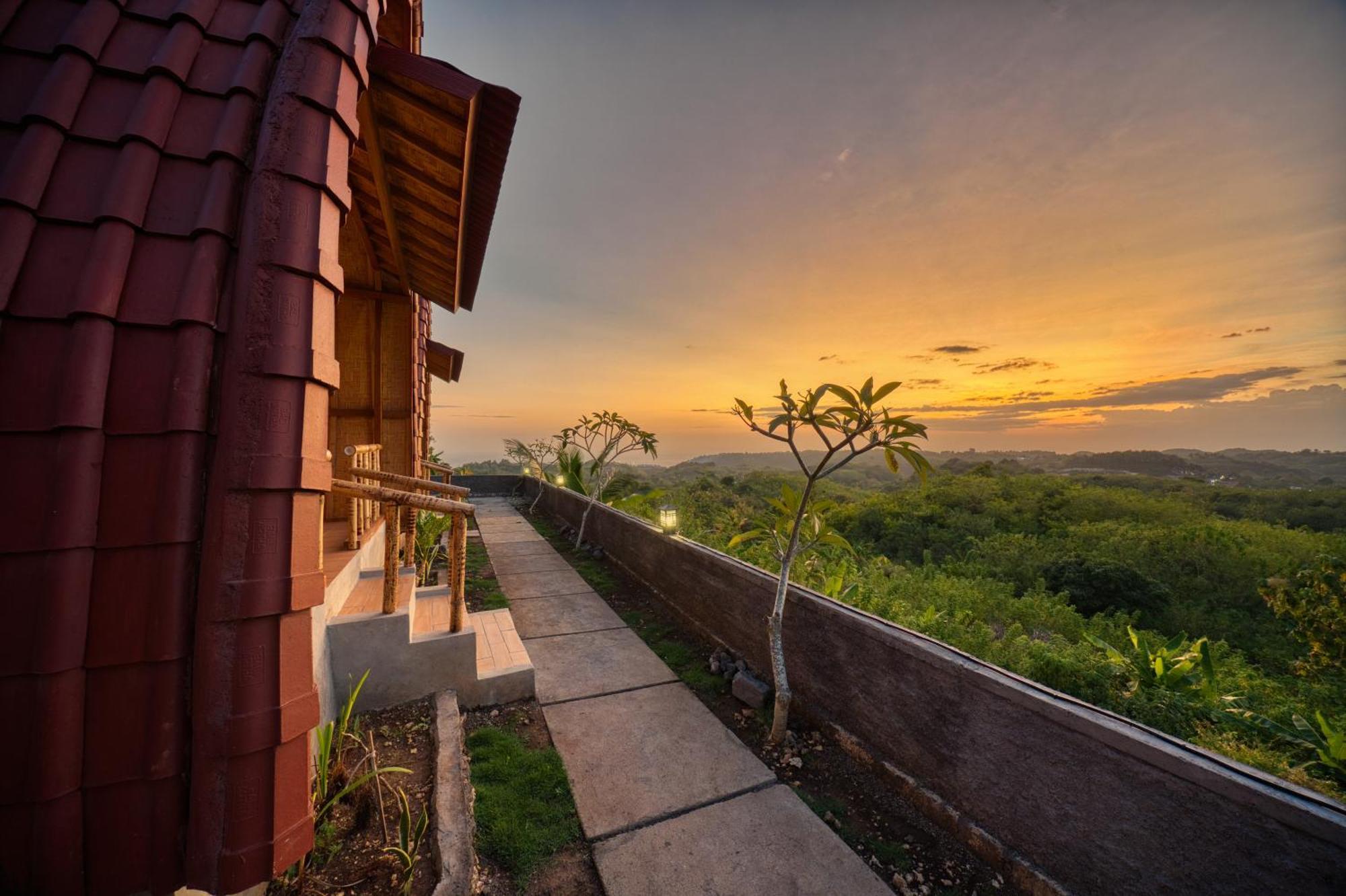 D Sebuluh Bungalow Batumadeg Extérieur photo